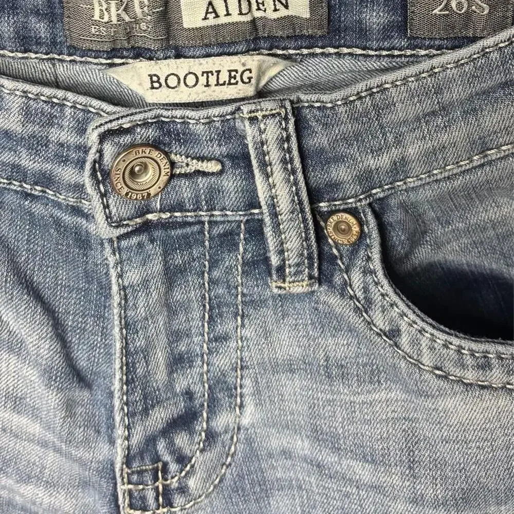 Buckle BKE Aiden Bootleg Men's Denim Jeans Size 26 Short Heavy Stitch